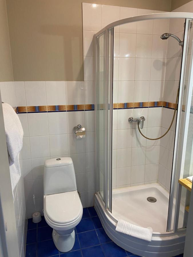 Hotel Kert Free Parking Riga Ngoại thất bức ảnh