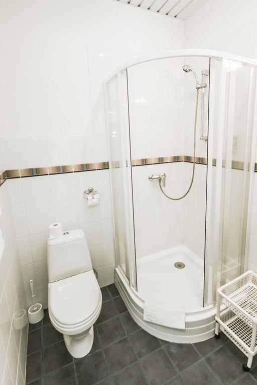 Hotel Kert Free Parking Riga Ngoại thất bức ảnh