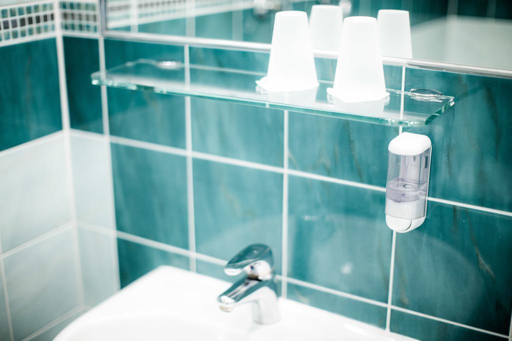 Hotel Kert Free Parking Riga Ngoại thất bức ảnh