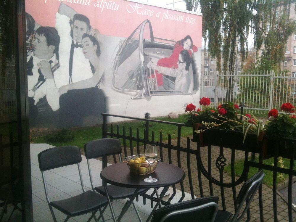 Hotel Kert Free Parking Riga Ngoại thất bức ảnh